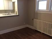 1139 Riverside Drive East Windsor ON N9A 5L3 1 Bedroom... 1139 Riverside Drive East Windsor ON N9A 5L3 1 Bedroom...