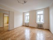 1140+ sanierungsbedürftige 3,5 Zimmer Wohnung in...