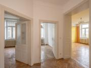 1140+ sanierungsbedürftige 3,5 Zimmer Wohnung in...