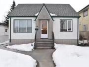 114 Ravelston Ave, Winnipeg, MB, R2C 0J9 house for sale Lis.