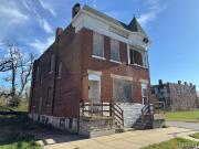 1150 Walton Ave, St. Louis, MO 63113 | Compass