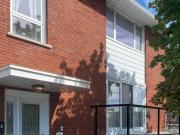 1169 Maitland Avenue Ottawa ON K2C 2B8 3 Bedroom...