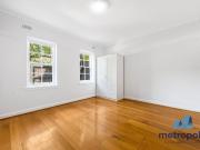 1/17 Charnwood Grove, ST KILDA, VIC