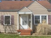 1186 Hilltop Drive 3/1 1008 sqft