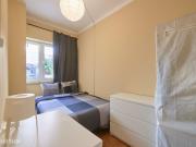 119363 Quarto com cama de casal em.
