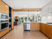 11 2425 EDGEMONT BOULEVARD, North Vancouver, BC V7P 2L2...