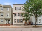 11 bedroom, Boston MA 02125 94021633