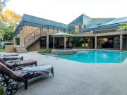 11 Bedroom House in Die Boord