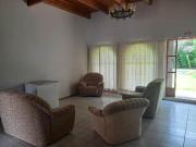 11 Bedroom House in Universitas