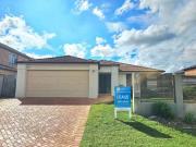 11 Bond Place, Carindale, QLD 4152