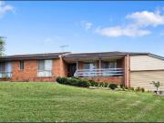 3 Bedroom House with location and views