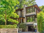 11 Pine Crescent