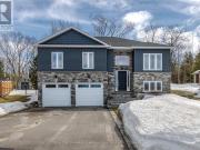 11 Ralph Dalton Boulevard, Tay Victoria Harbour, ON, L0K...