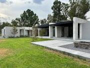 11.VENTA DE CASA NUEVA CON VISTA AL VIÑEDO