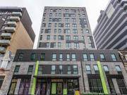 1200 Rue Crescent Montréal QC H3G 0G5 1 Bedroom...