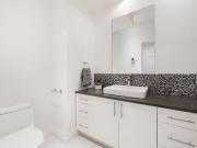 1200 Rue du Fort #102