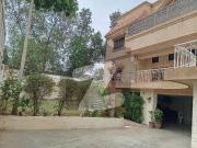 1200 Square Yards Bungalow On Rent For Commercial Use. Pechs