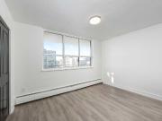 120 Dundas St E 1 Bedroom Apartment for Rent at 120...