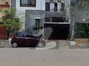 120 yard banglow avilable for sale