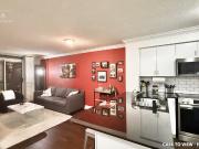 1211 12 Yonge St, Toronto, Ontario M5E 1Z9 STYLISH 1...
