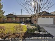 1215 Angels Camp Dr, Carson City, NV 89703