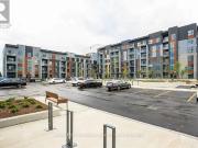 121 95 DUNDAS STREET W