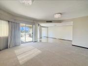 South Perth Riverfront Luxury Apartment With Views For Days