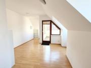 1220: Dachgeschoß Wohnung mit den besten Aussichten