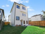 1222 Wycliffe Dr, Houston, TX 77043