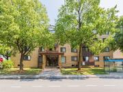 1225 Alexis Nihon Studio Apartment for Rent at 1225 Boul...