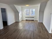 1226 Mc Tavish Ave 3 Plex 003_1226