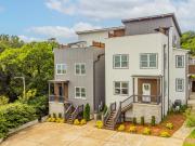 1227 N Avondale Cir