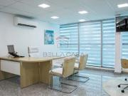 123,06 m² Excelente sala comercial, sem os móveis, com...