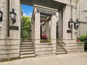 123 W Oak Street, N, Chicago, IL 60610