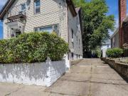 123 Yorkshire Street