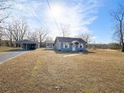 1242 Hawthorn St, Houston, MO 65483