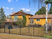 124 Canterbury Drive SW, Calgary, AB T2W2G1 House For...