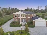 124 Ibis Gardens Court, Cardigan, VIC 3352