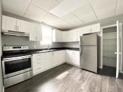 124 St Clair St 2 124 St Clair St #2