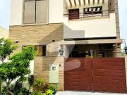 124sq yd 3Bed DDL Villas FOR SALE at Precinct 27 Close...