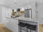 125 10 Walker Avenue, Toronto, ON, M4V 1G2 townhouse for...