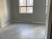 126 Dundas St E Toronto ON M5B 1E2 2 Bedroom Apartment...