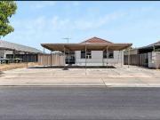 Stunning Townhouse Living!