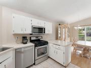 1272 Ferndale Street N