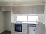 Spacious 2 bedroom unit in Prime Location Spacious 2 bedroom unit in Prime Location