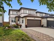 127 Castlebury Meadows Dr, Winnipeg, MB, R2R 1C5 house...
