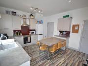 12 bed Mid Terraced House to rent in Leeds West...