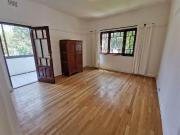 12 Bedroom Apartment in Vredehoek