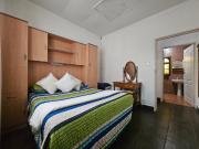 12 Bedroom House For Sale in Hayfields
