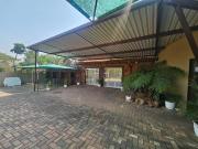 12 Bedroom House in Hayfields